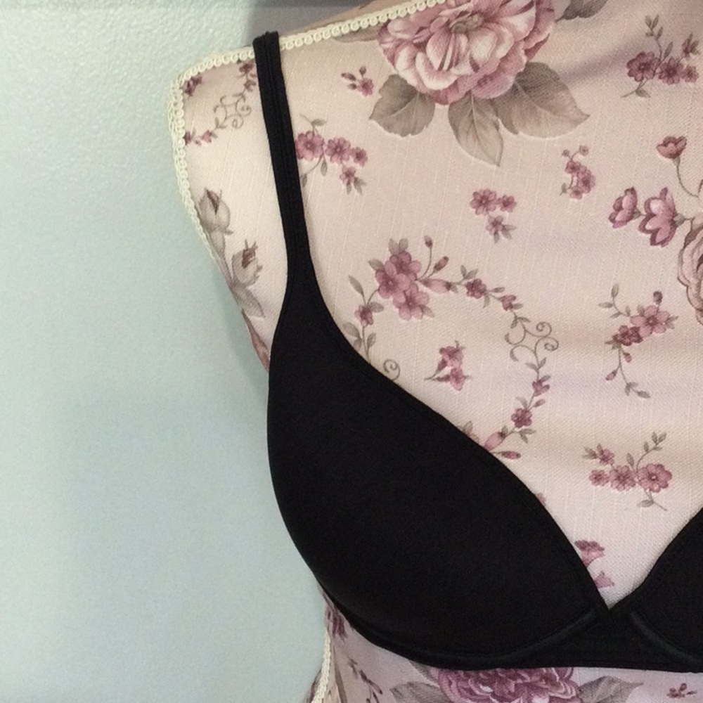 Vassarette Black T-Shirt Bra - Picture 5 of 12